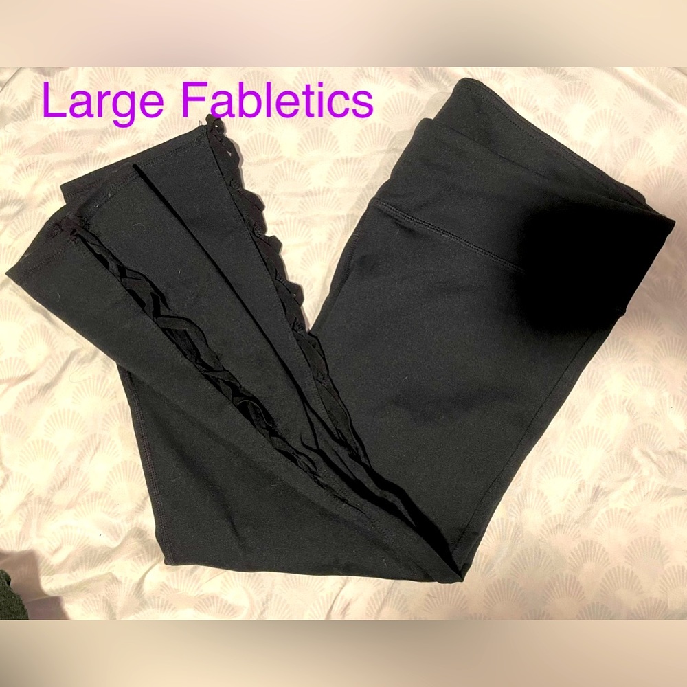 Lot of 6 Pairs of Exercise Active Leggings 5 Crop & 1 Full Length Pants